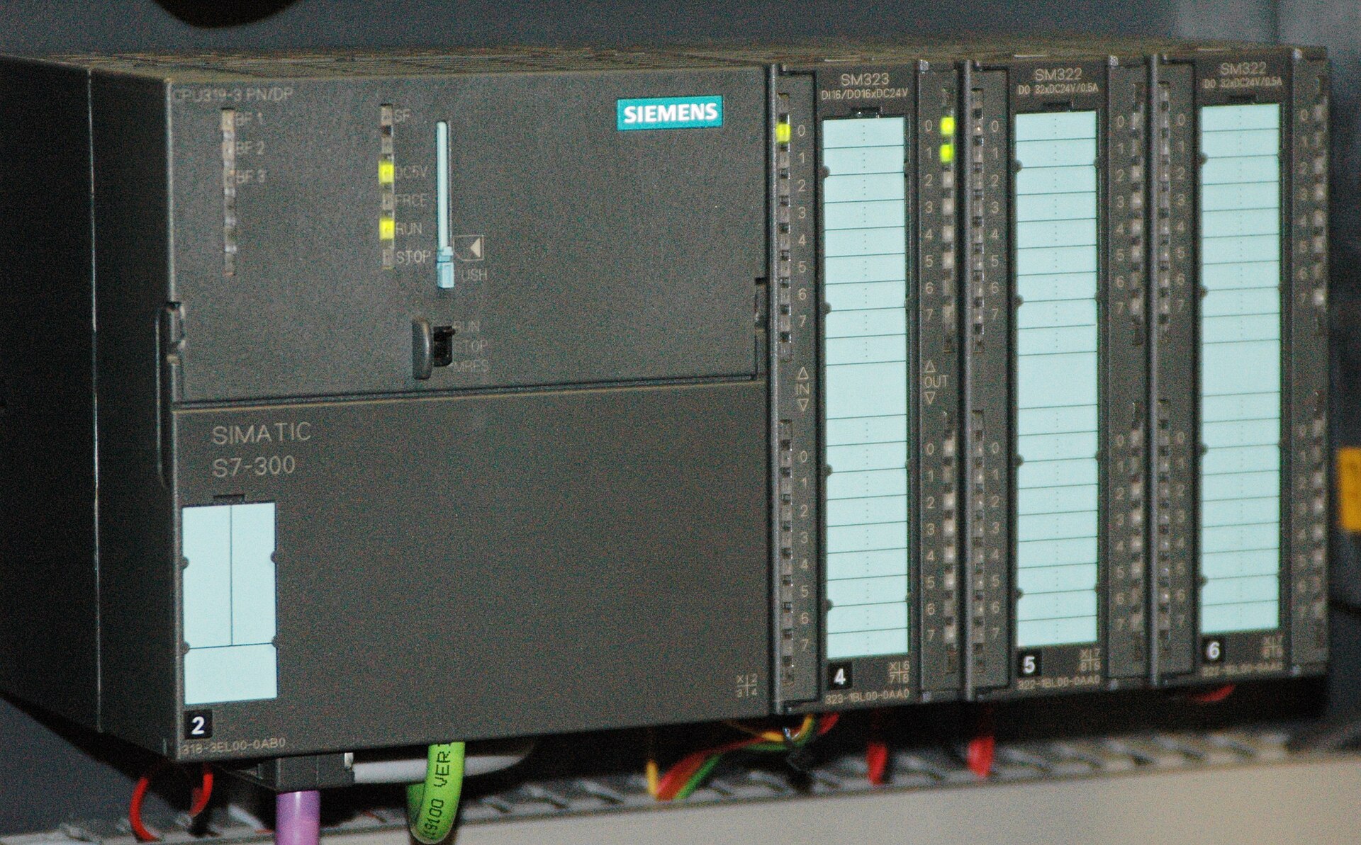 Aurelia PLC-9000 Industrial Controller